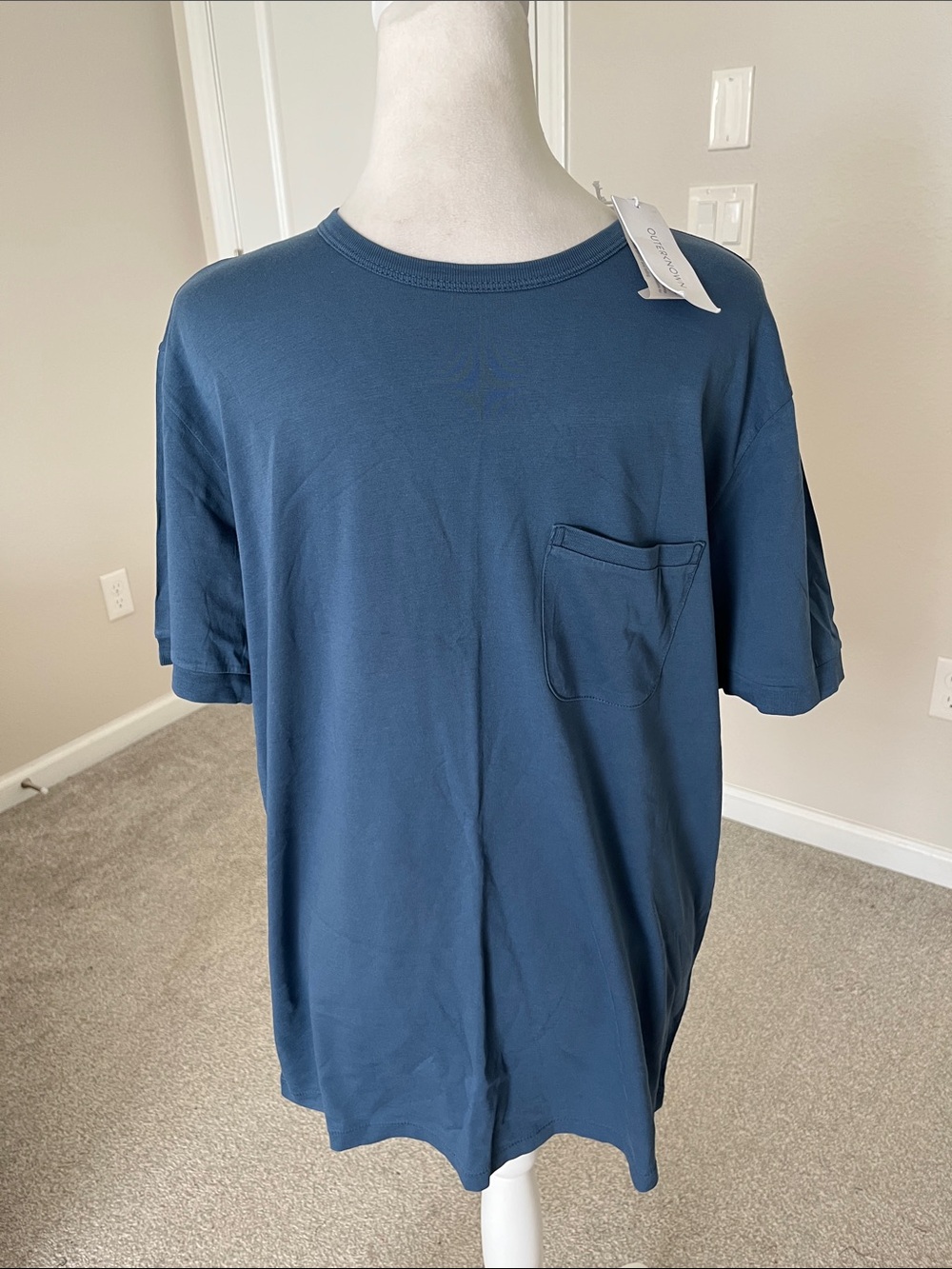 NWT Outerknown 100% Organic Cotton Men’s Crew Tee - Steel Blue Size Medium